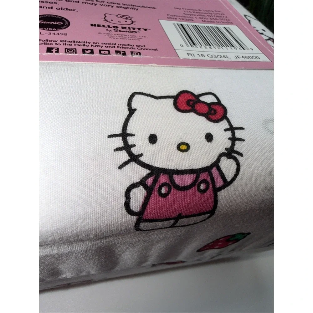 Hello Kitty Queen Sheet Set 100% Cotton Strawberry Milkshake & Hello Kitty Desig